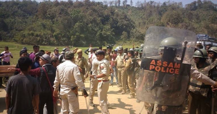 VIOLENCE ERUPTS IN ASSAM MIZORAM BORDER OVER LONG SIMMERING BORDER DISPUTE FROM COLONIAL ERA DEMARCATION